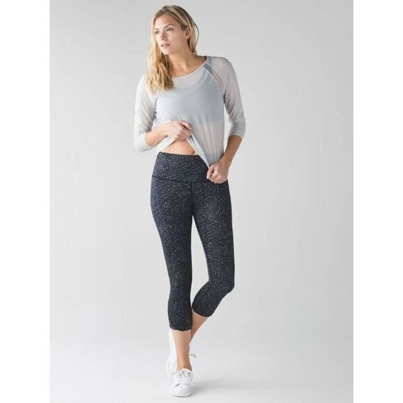 LULULEMON ATHLETICA True Self Crop II (Hi-Rise) 'Full On Luon 21' Size 4 - Picture 2 of 8